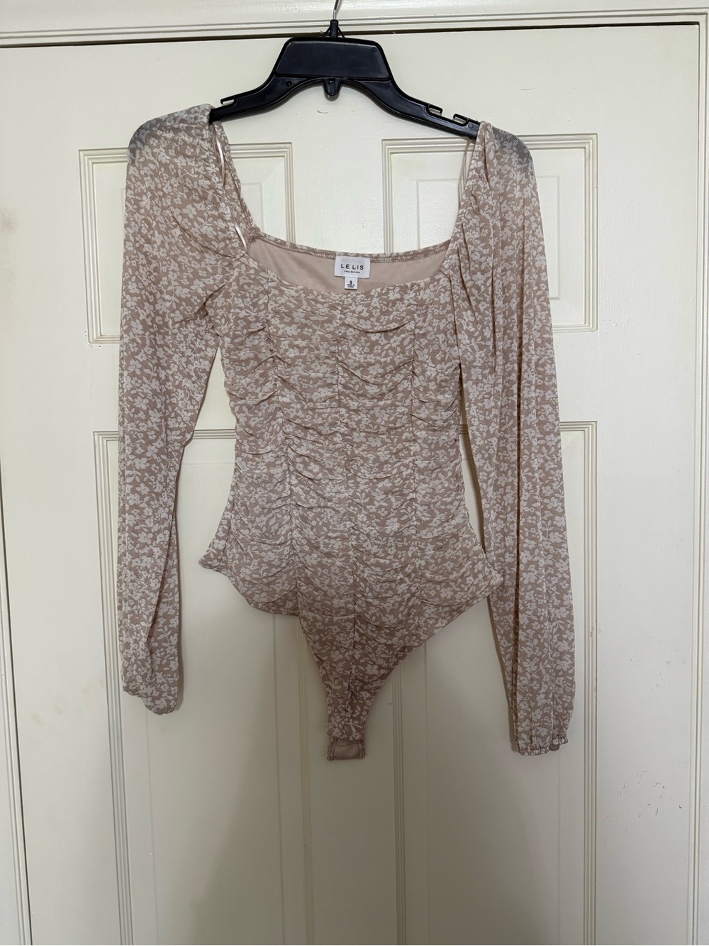Le Lis Floral Long Sleeve Ruched Bodysuit - S